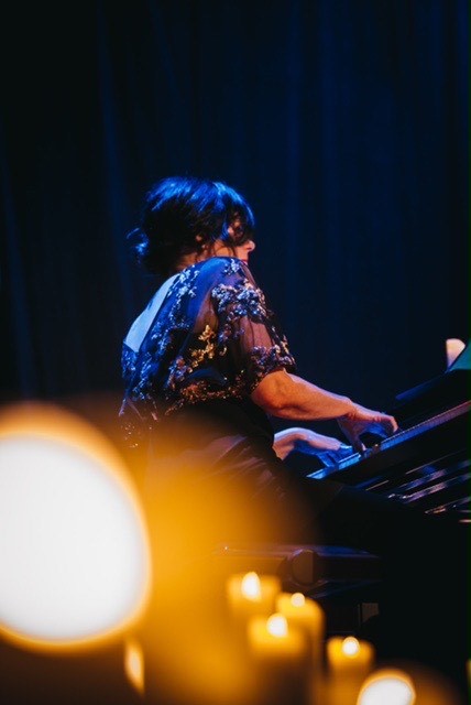 https://madyna.be/storage/activity_photos/64ff29dcbdaf8/Tylaine piano.jpg